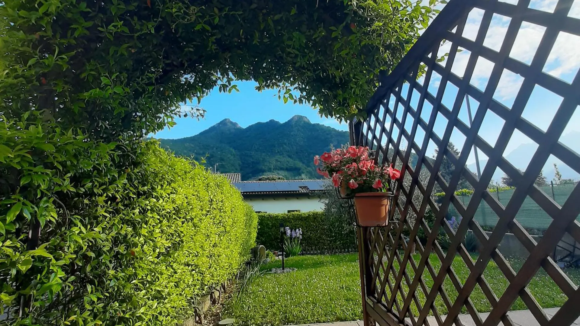 招待所 Galbiate Il Pettirosso酒店
